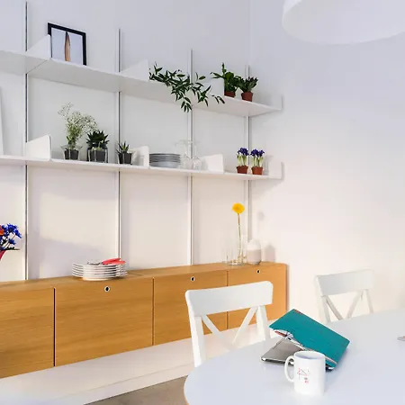 Homeathotel - Ampola 아파트